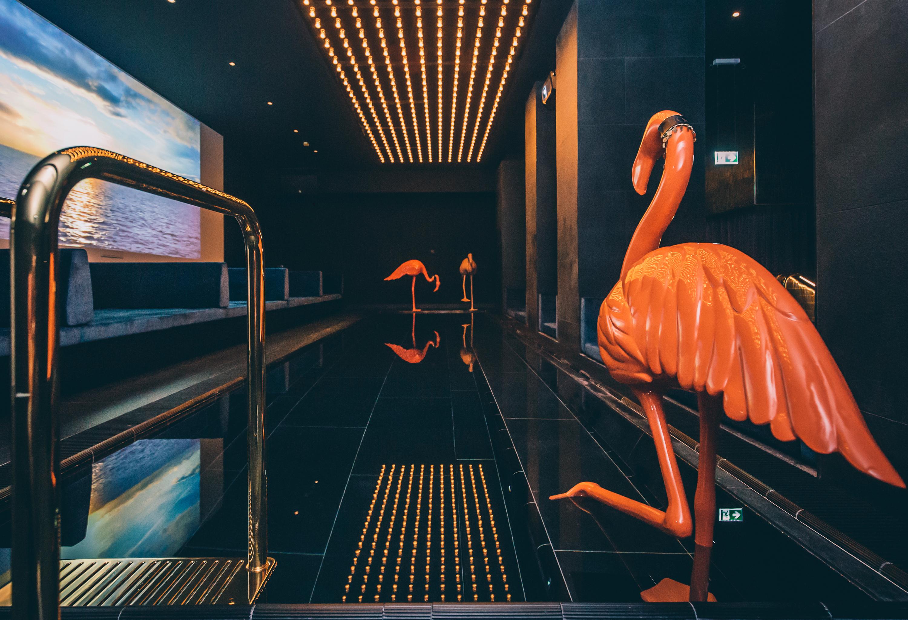 루머스 뮌헨, 오토그래프 컬렉션 호텔 외부 사진 The escalator at the entrance of the hotel